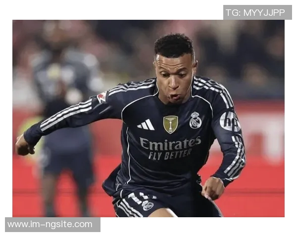 姆巴佩26岁获赠豪车却无驾照收藏不驾驭引发热议